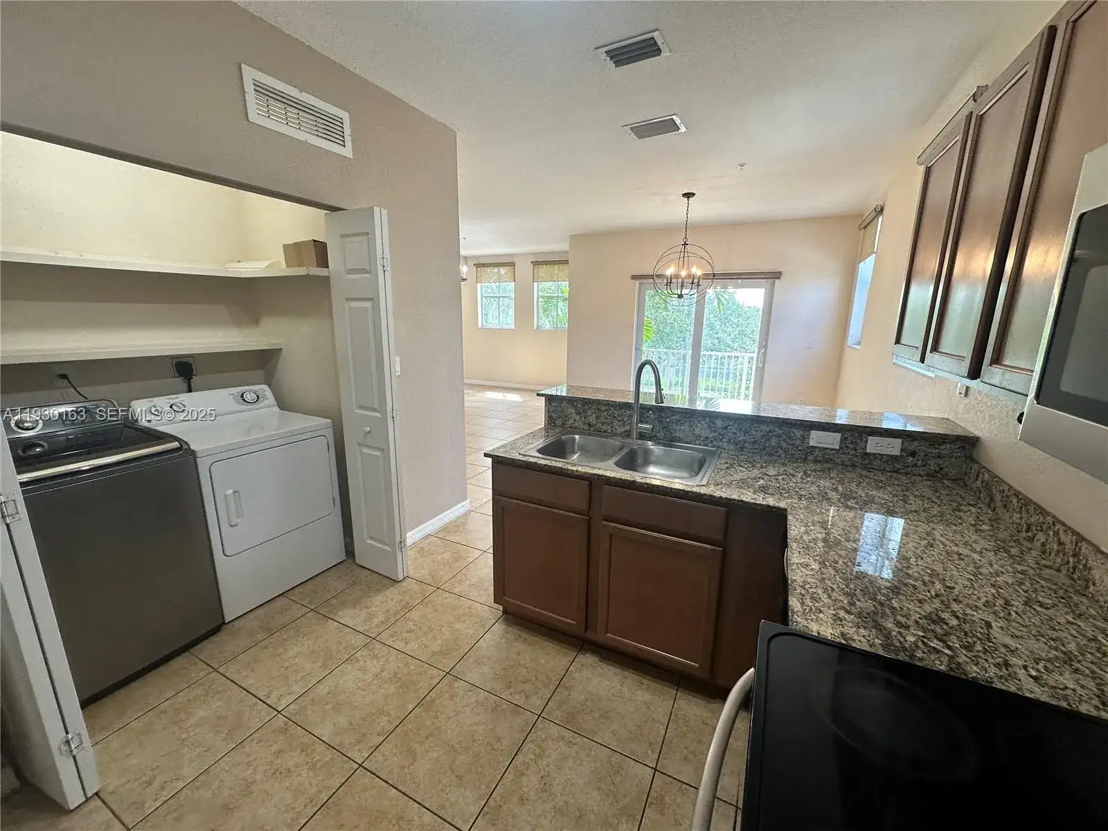 10800 NW 88th Ter # 218, Doral FL 33178 photo 5