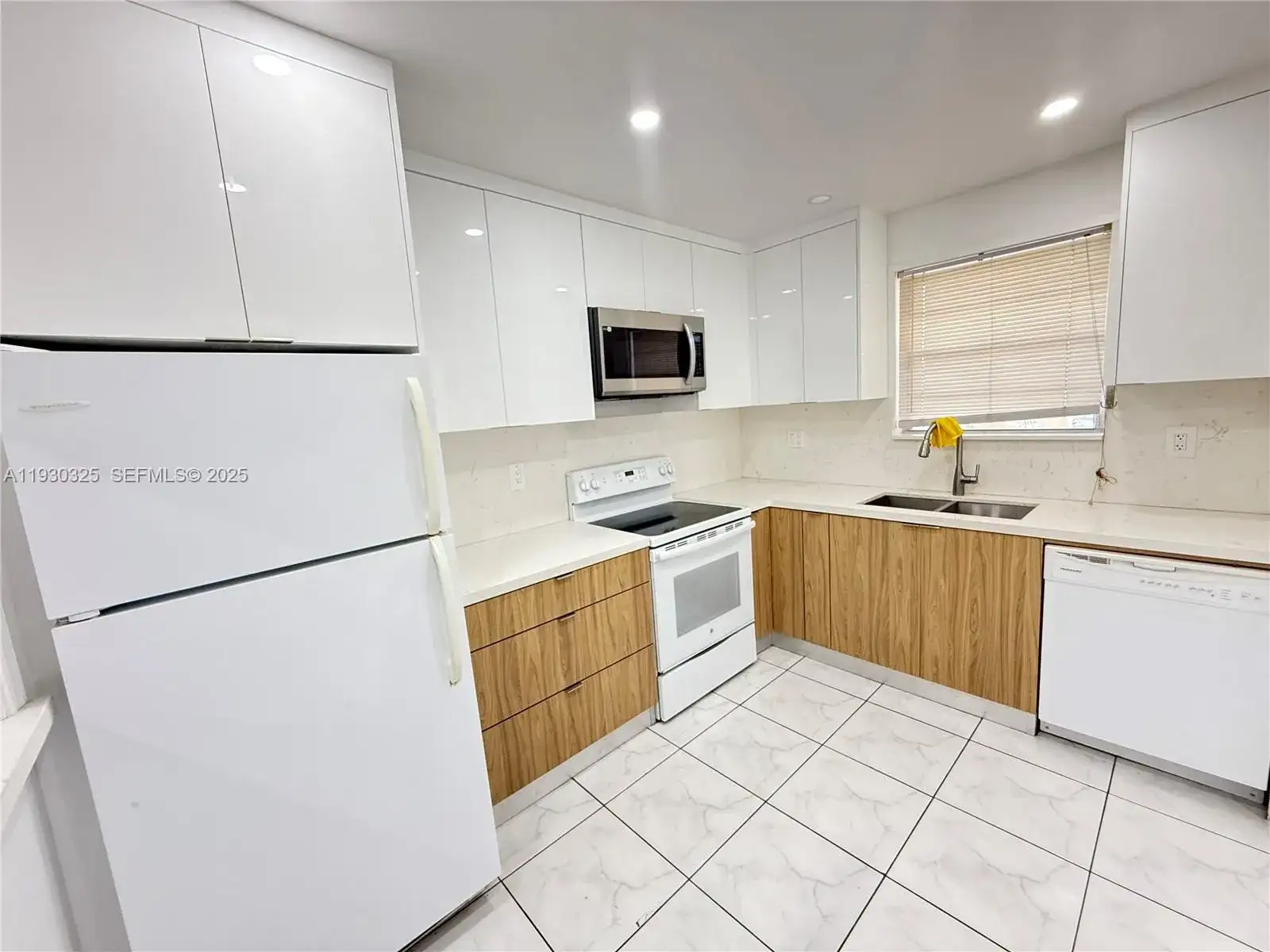 5160 SW 40th Ave # 29D, Dania Beach FL 33314 photo 2