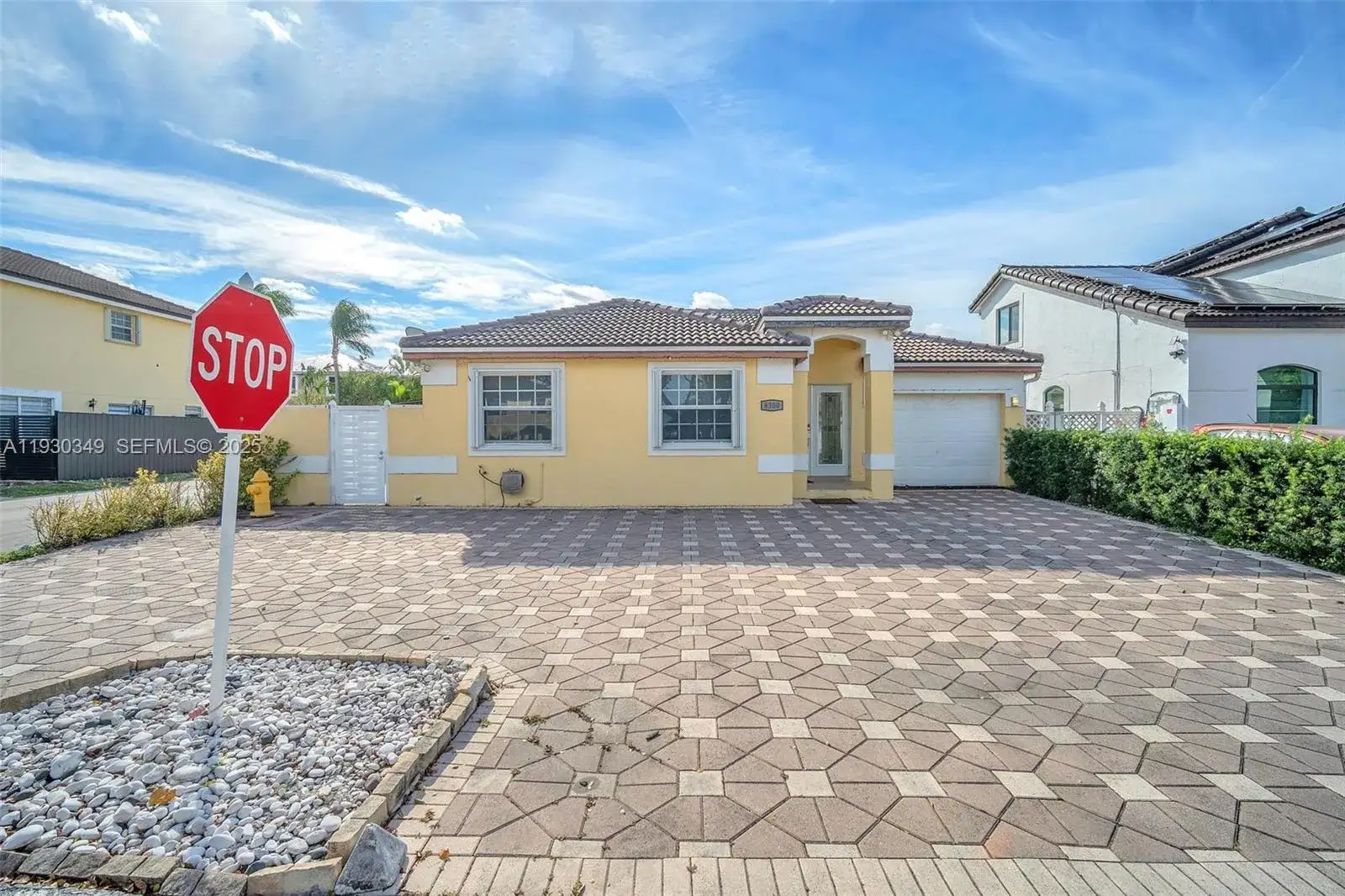 8300 NW 201st St, Hialeah FL 33015 photo 2