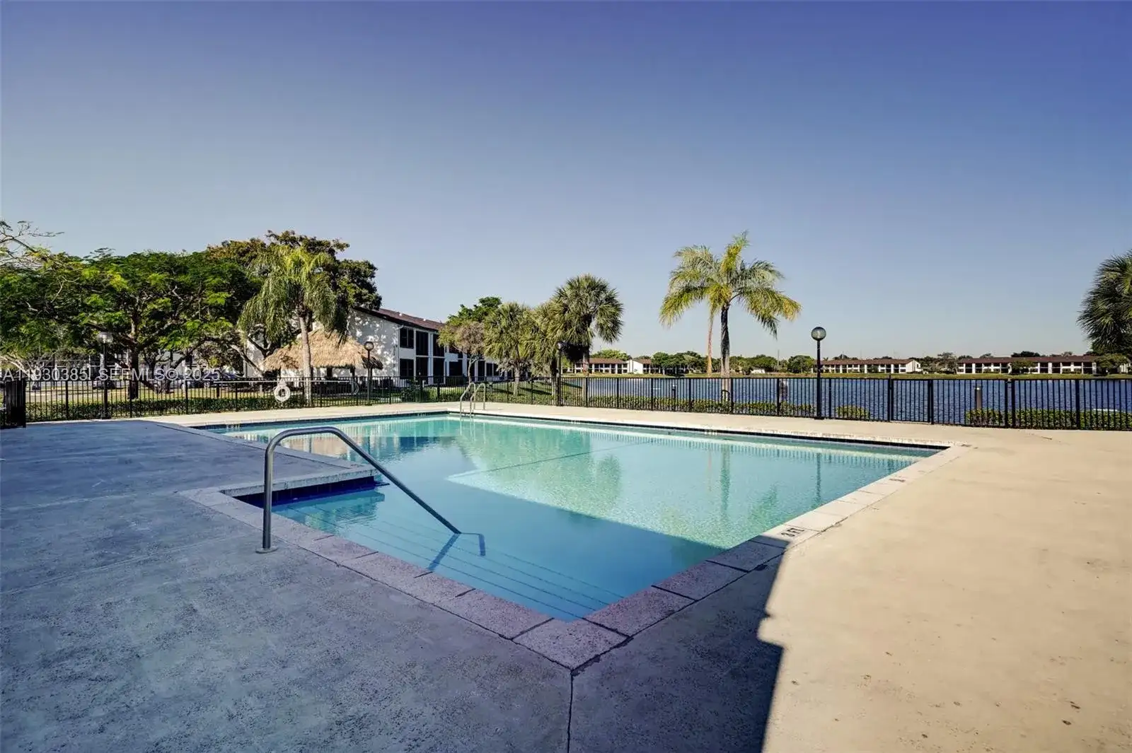 212 Lake Pointe Dr # 102, Oakland Park FL 33309 photo 5