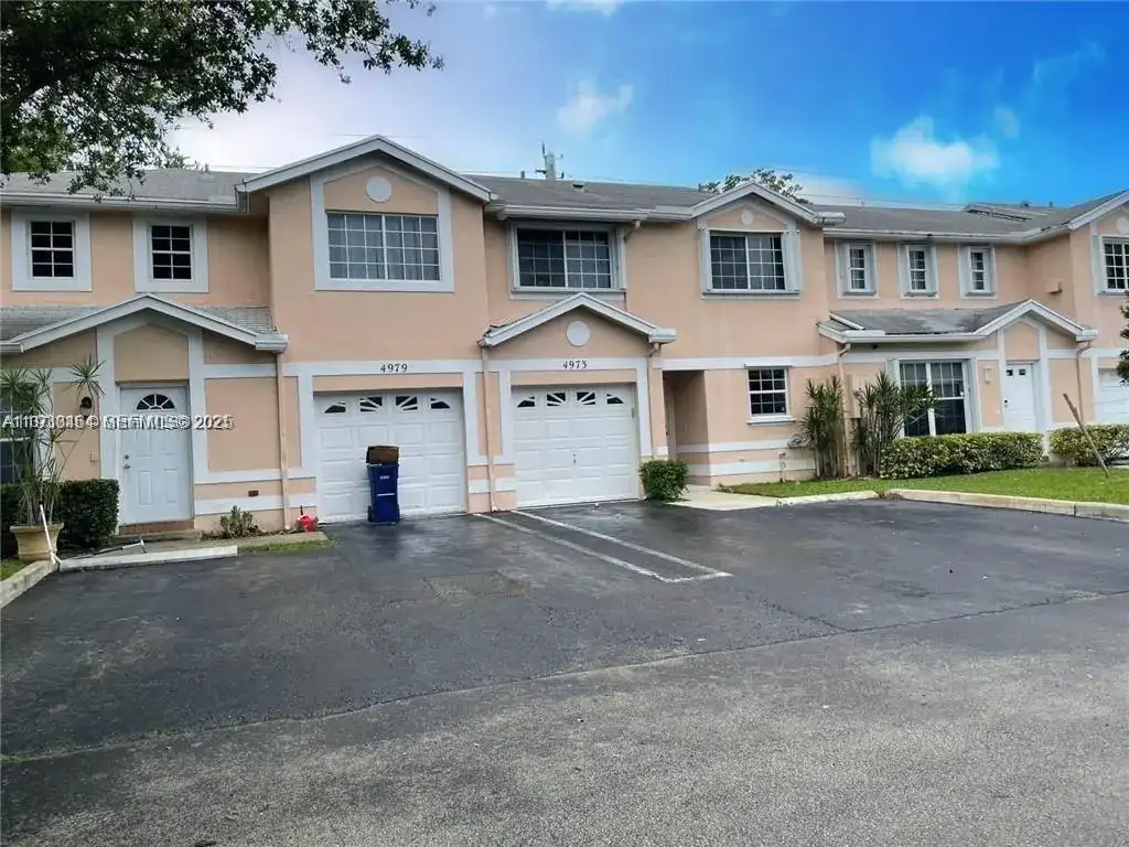 4973 SW 123rd Ter, Cooper City FL 33330 photo 2
