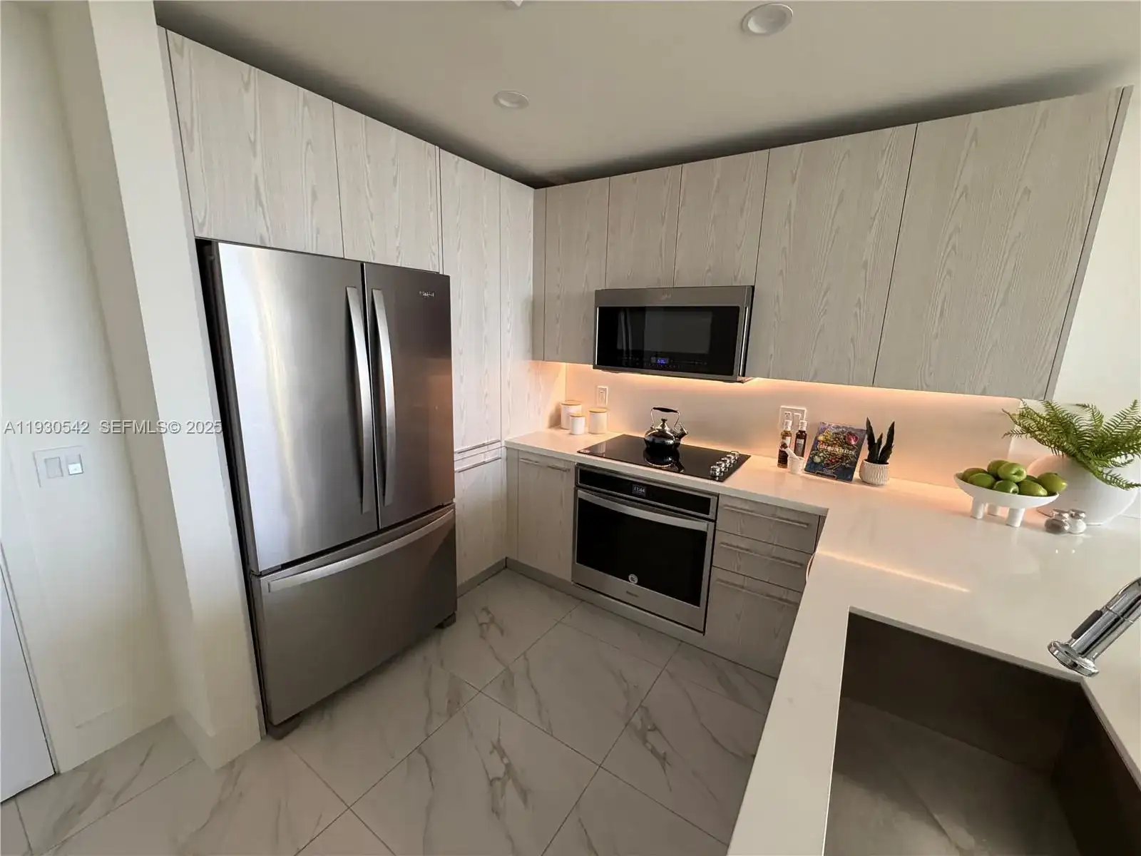 2000 Metropica Way # 2108, Sunrise FL 33323 photo 2