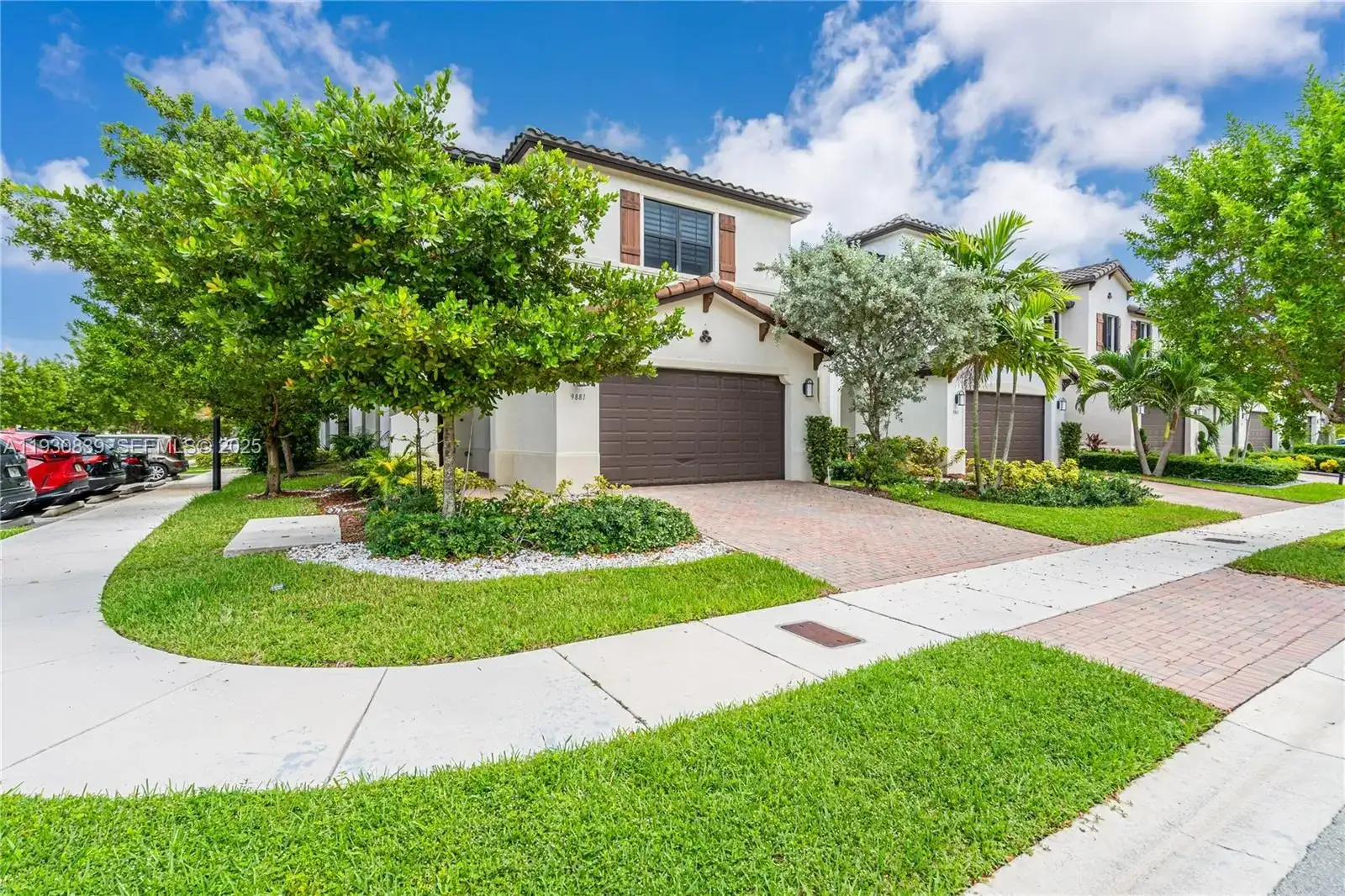 9881 W 34th Ave, Hialeah FL 33018 photo 2