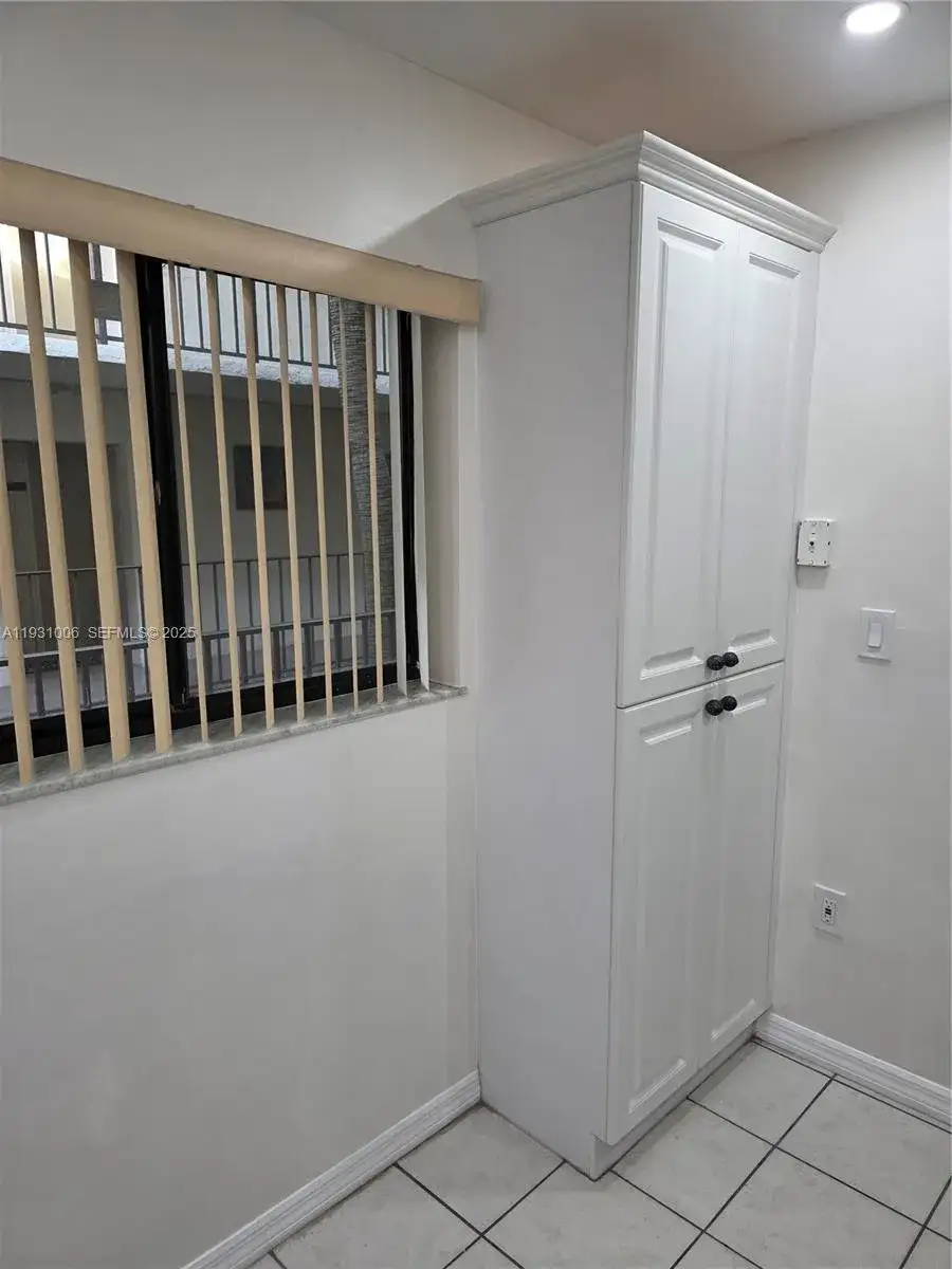 8075 SW 107 AV # 210, Miami FL 33173 photo 3