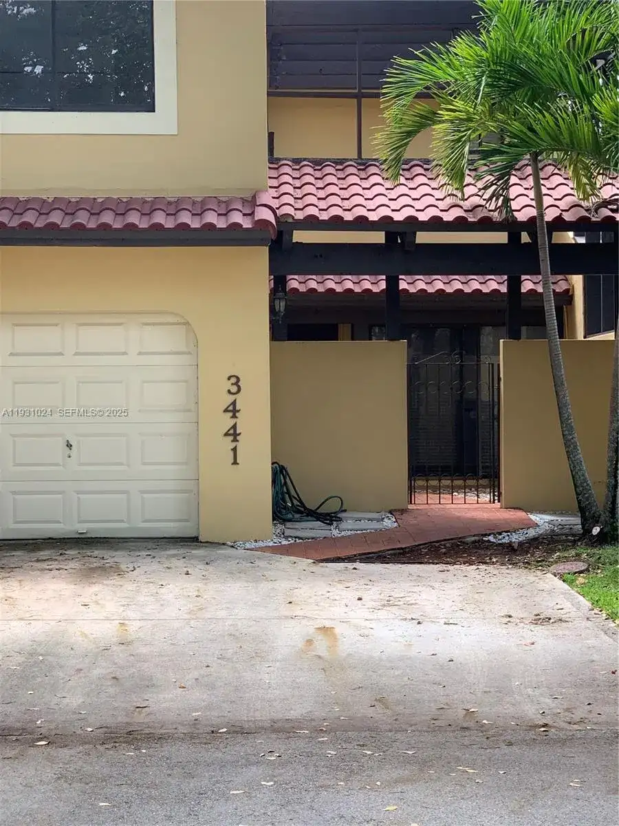 3441 Torremolinos Ave # 38, Doral FL 33178 photo 2