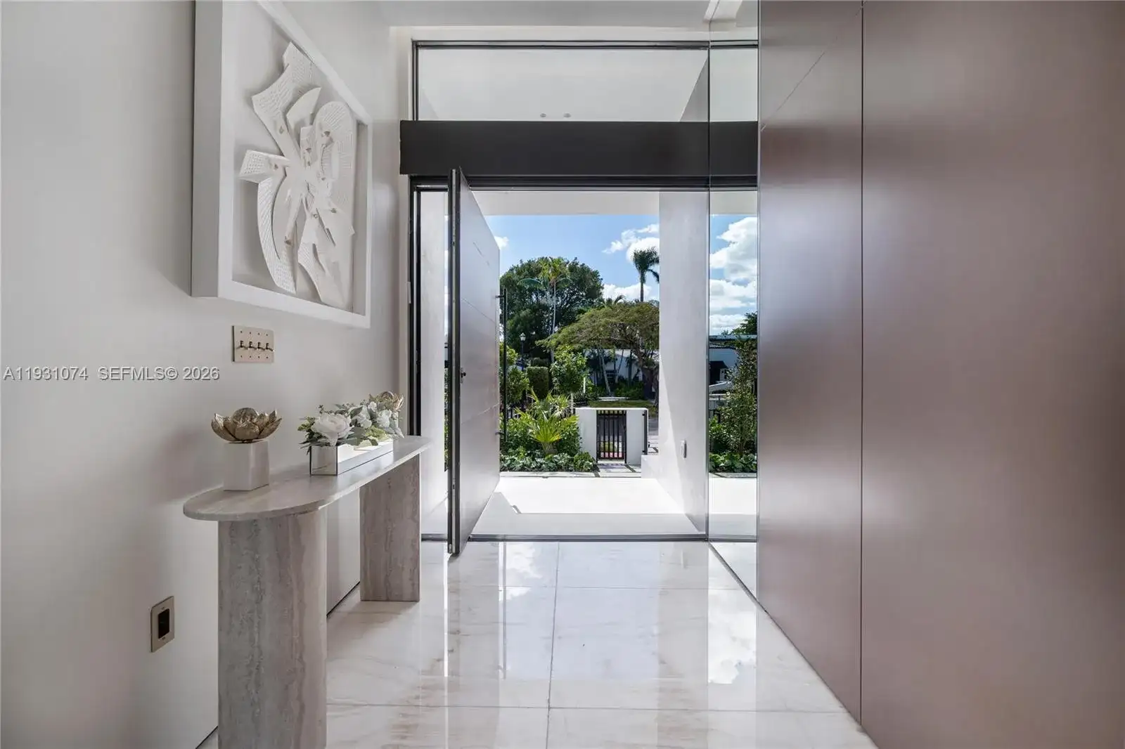 1045 W 47th Ct, Miami Beach FL 33140 photo 4
