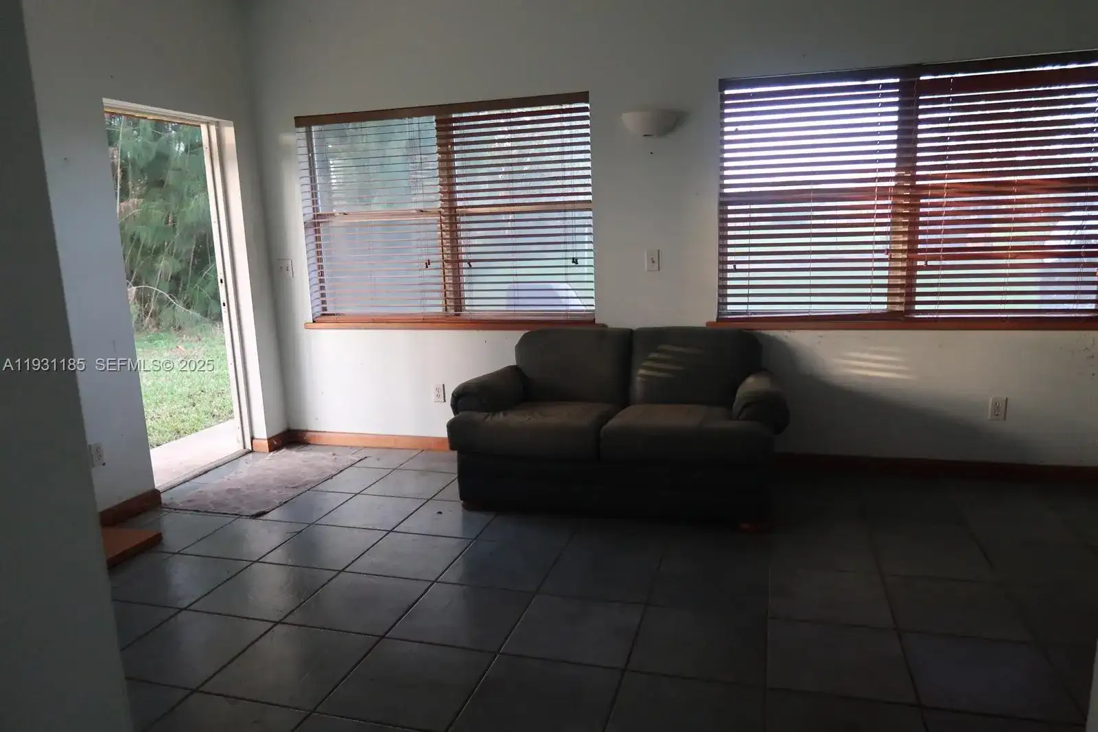 13990 SW 192nd St, Miami FL 33177 photo 2