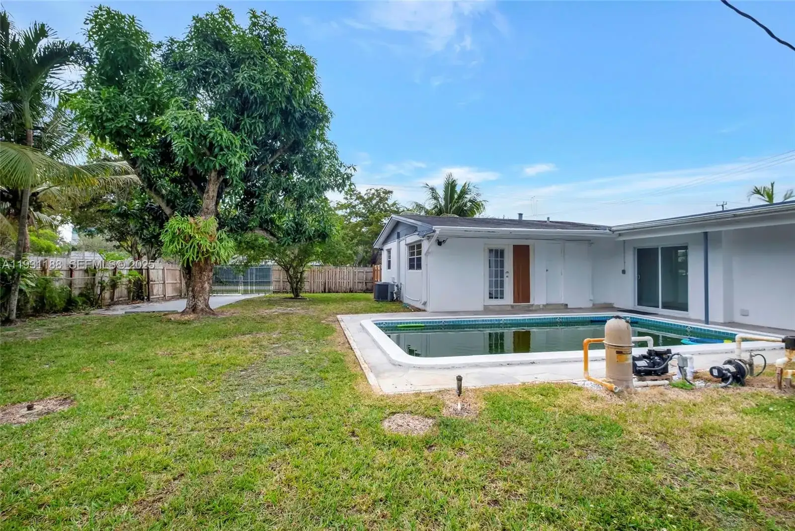 17031 NW 12th Ave, Miami Gardens FL 33169 photo 5