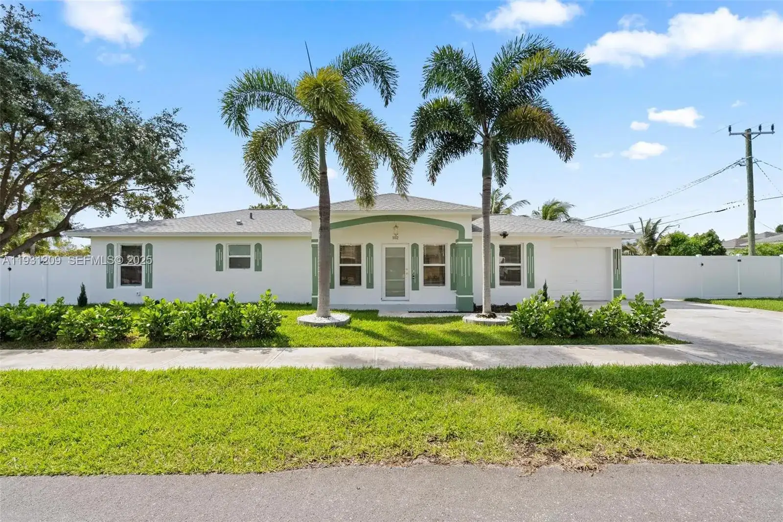 102 SW 13th Ave, Delray Beach FL 33444 photo 3