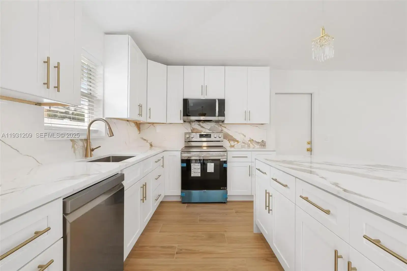 102 SW 13th Ave, Delray Beach FL 33444 photo 5