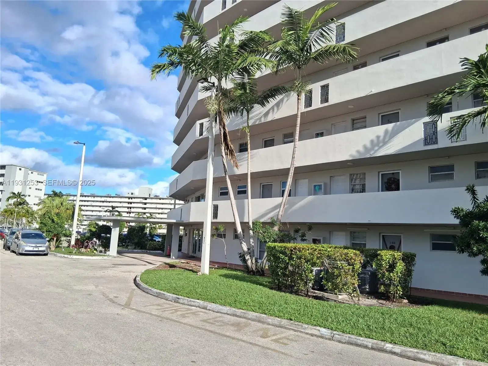1750 NE 191st St # 1, Miami FL 33179 photo 5