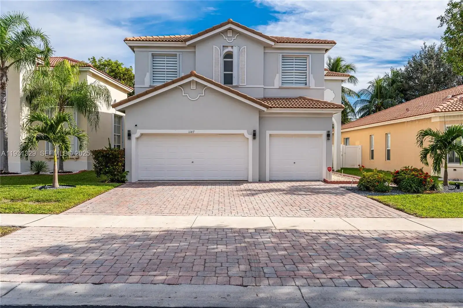 1147 NE 37th Pl, Homestead FL 33033 photo 2
