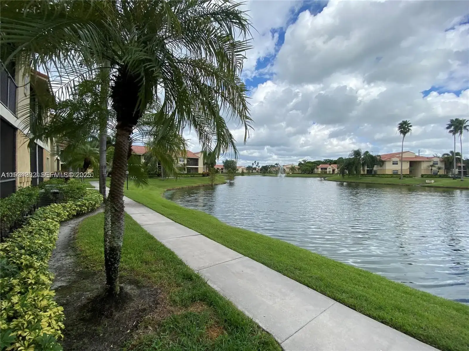 1259 SW 46th Ave # 1914, Pompano Beach FL 33069 photo 2
