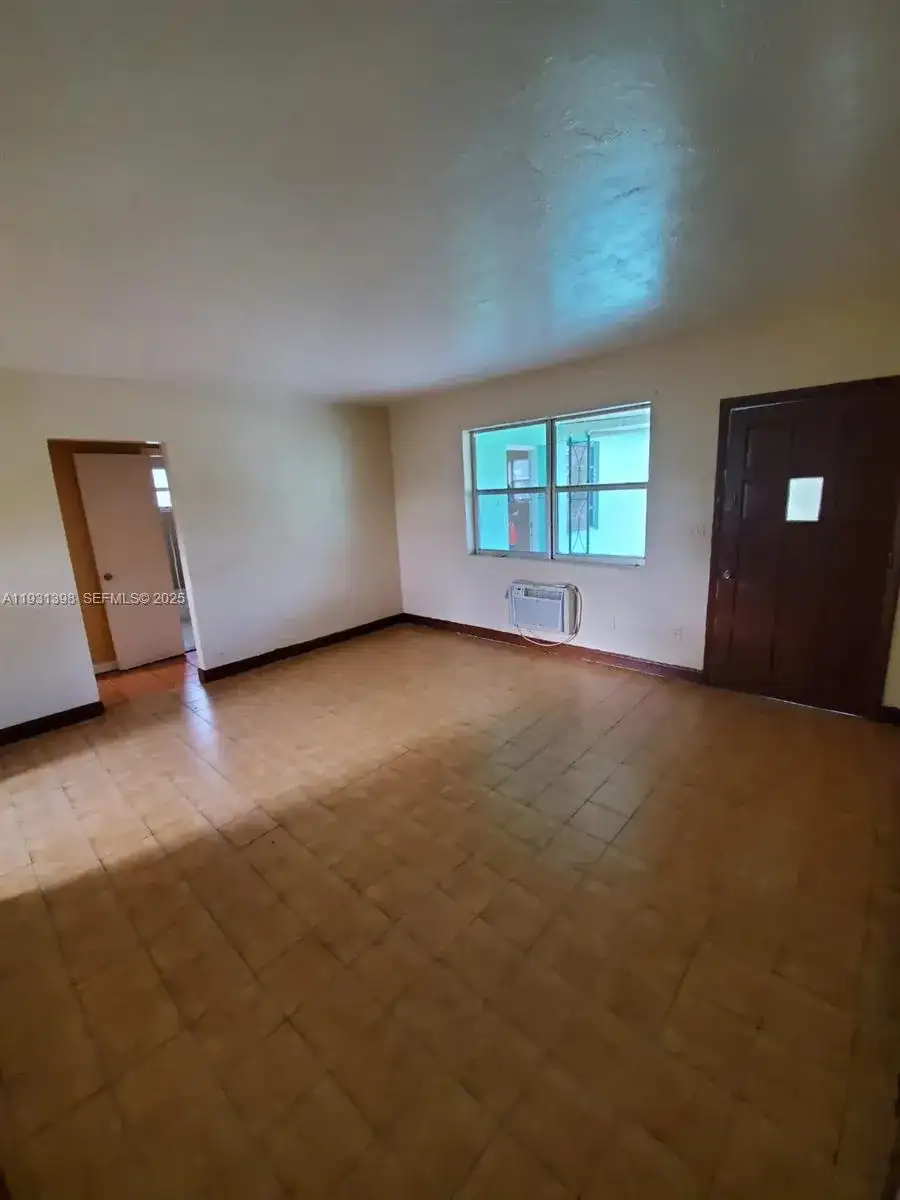 435 NE 139th St # 437, North Miami FL 33161 photo 3