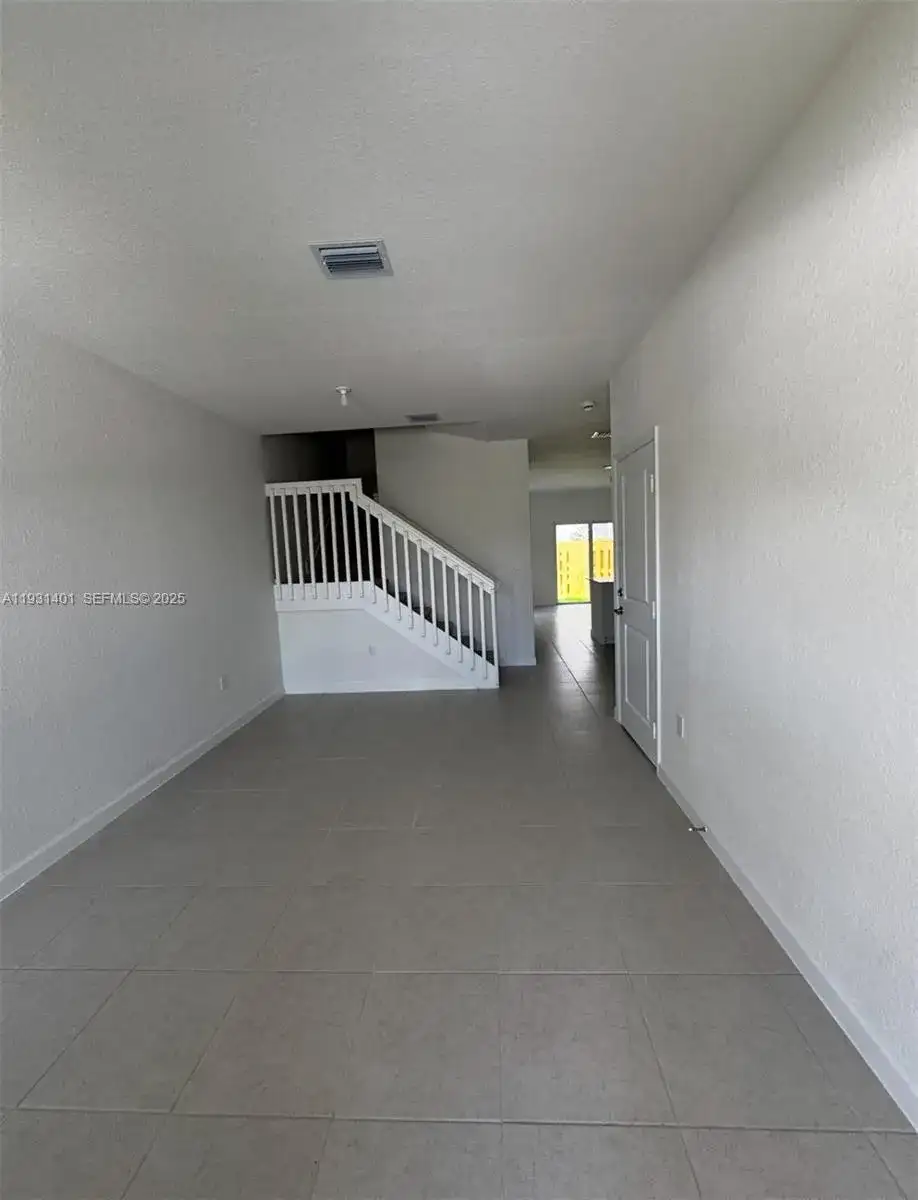 112 SW 184 WAY # 112, Pembroke Pines FL 33029 photo 2