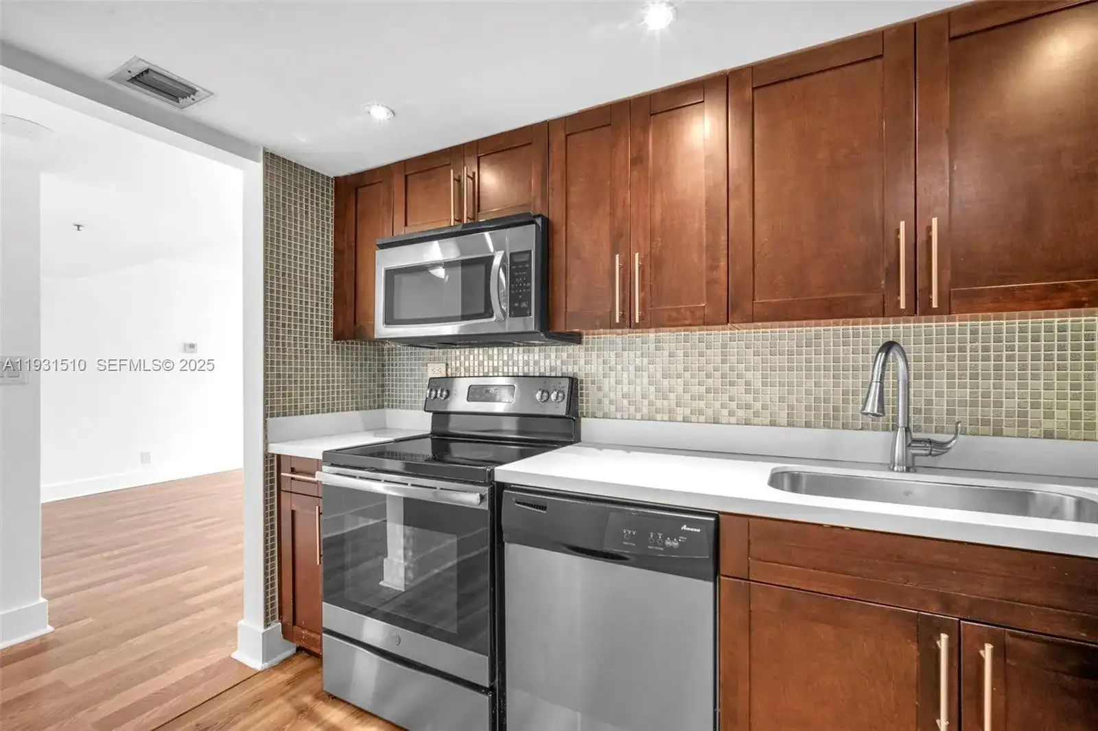 20355 NE 34th Ct # 421, Aventura FL 33180 photo 4