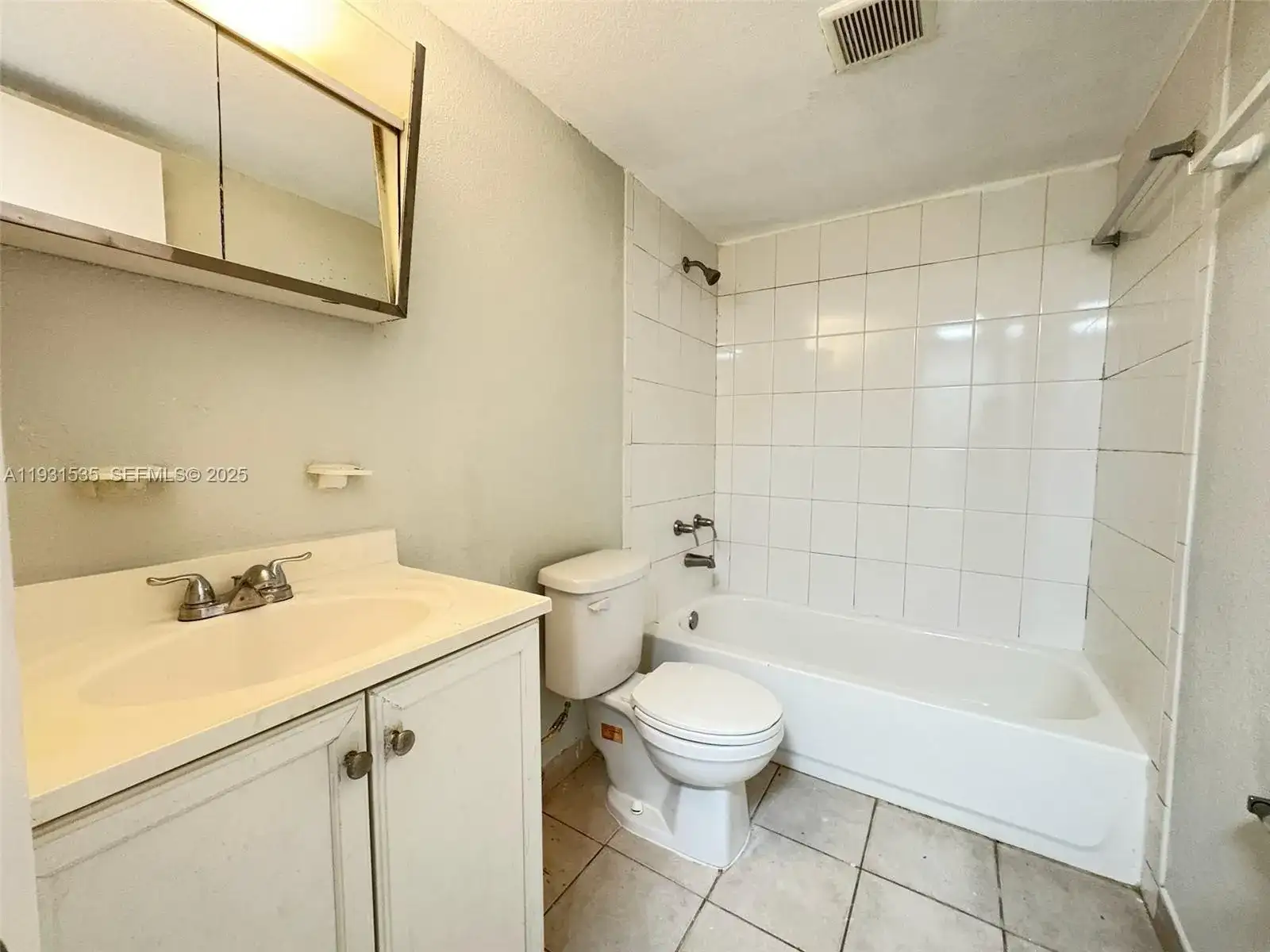 101 NE 41st St # E74, Oakland Park FL 33334 photo 3
