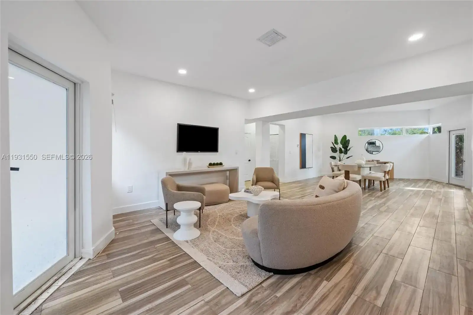 1001 NE 82nd St, Miami FL 33138 photo 3