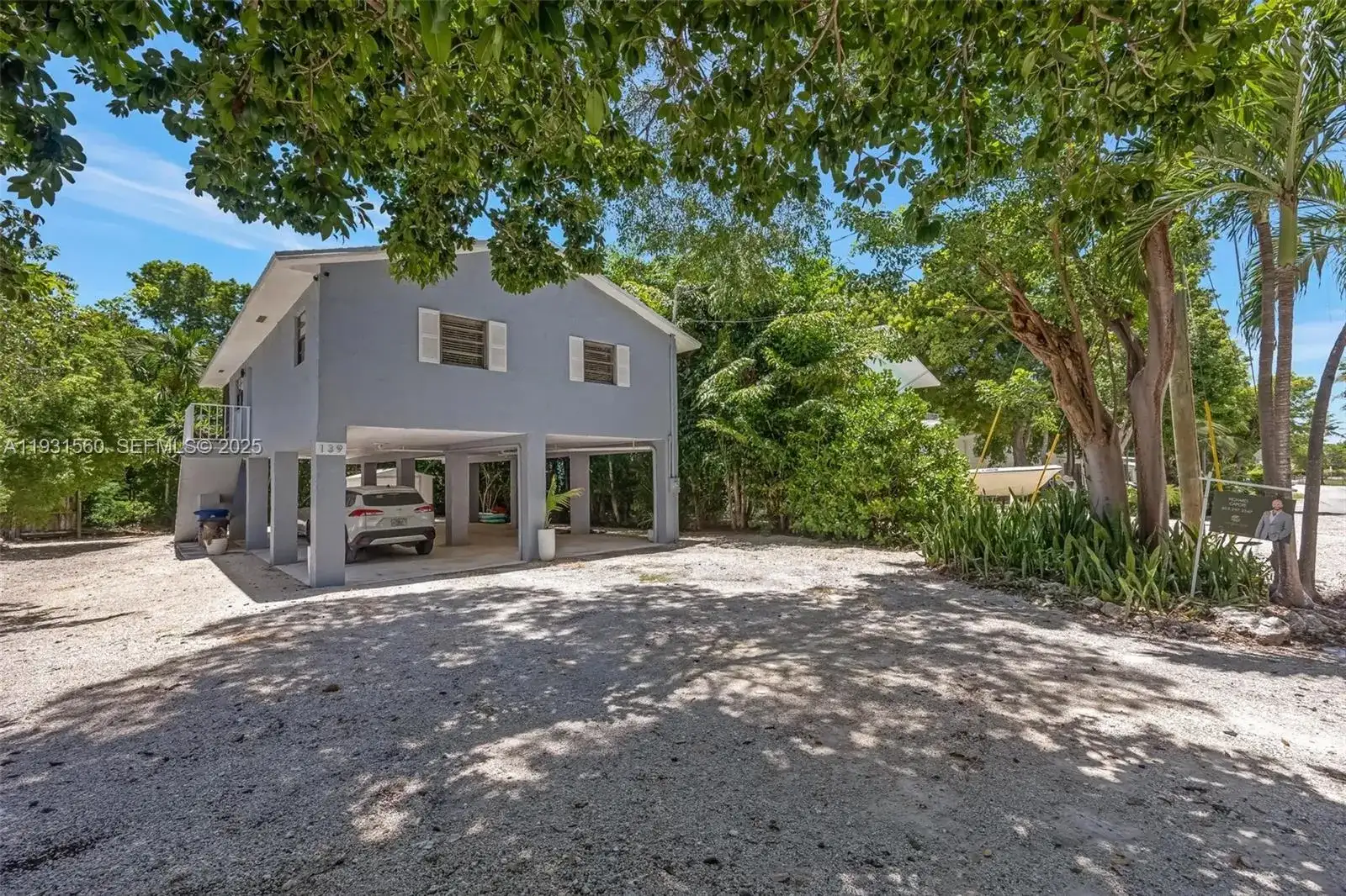 139 N Bay Harbor Dr, Key Largo FL 33037 photo 2