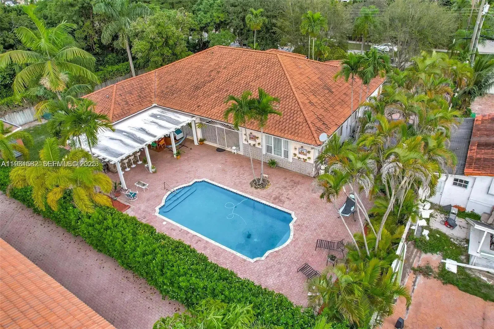 5750 SW 67th Ave # 5750, Miami FL 33143 photo 2