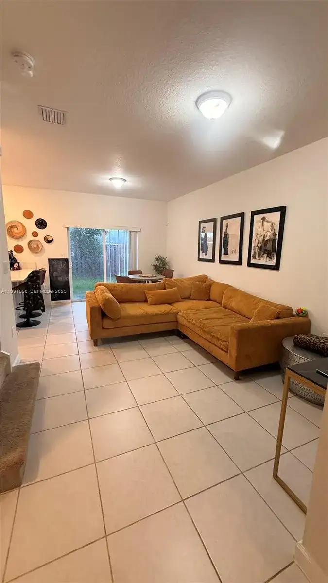 12383 NW 23rd Ct, Miami FL 33167 photo 3