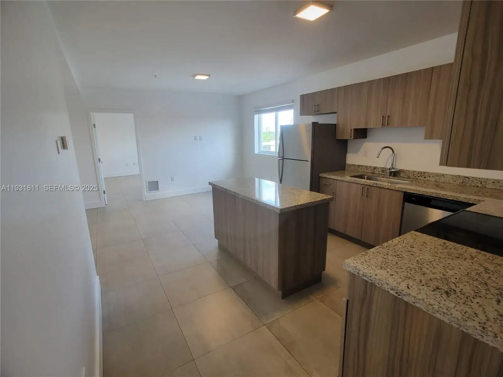 6001 W Flagler St # 402, Miami FL 33144 photo 4