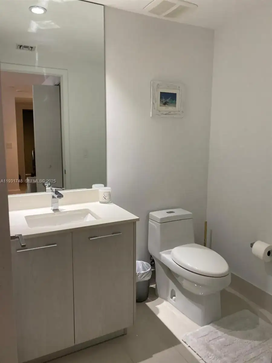 55 SW 9th St # 3609, Miami FL 33130 photo 3