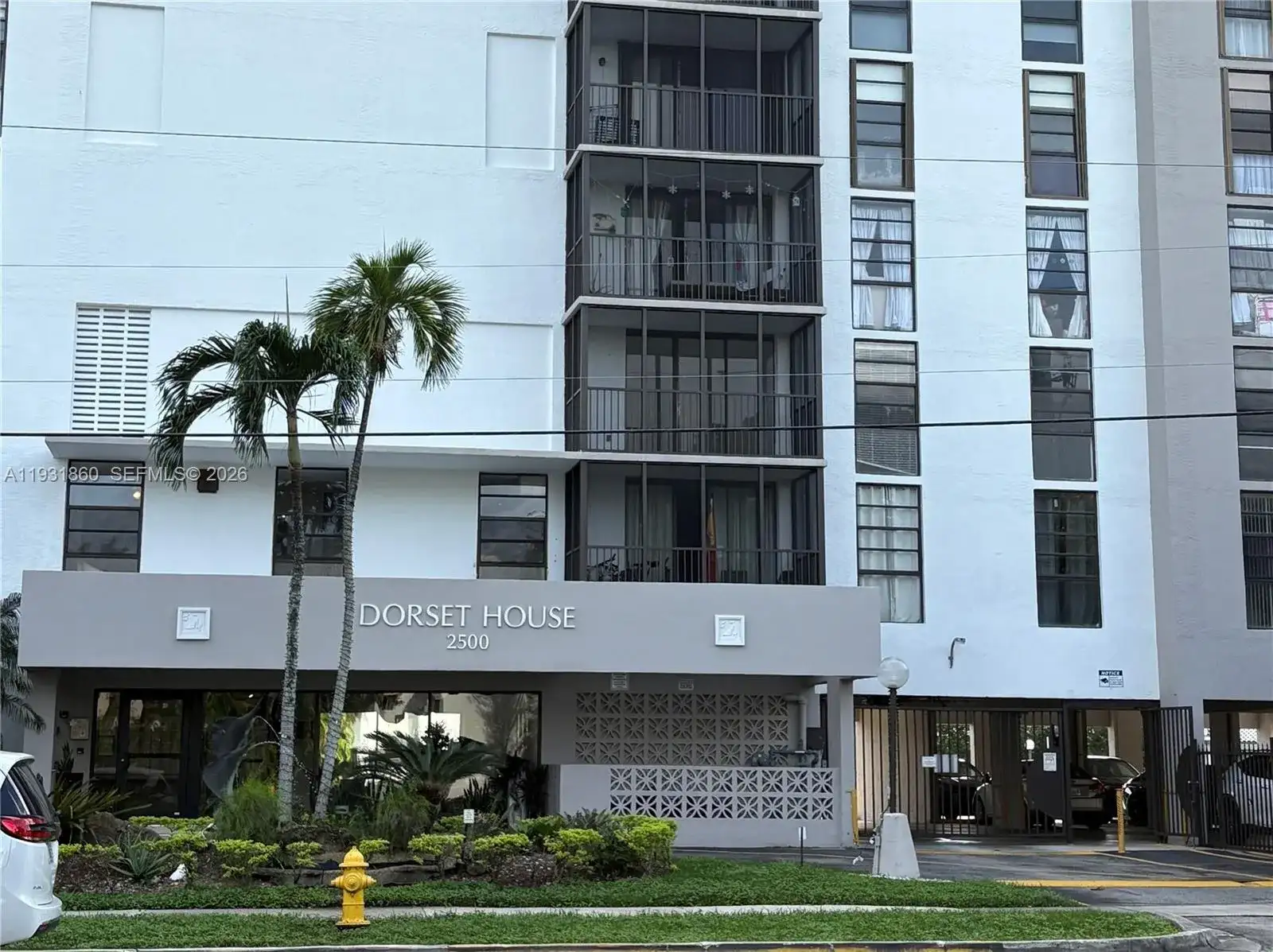 2500 NE 135th St # C502, North Miami FL 33181 photo 2