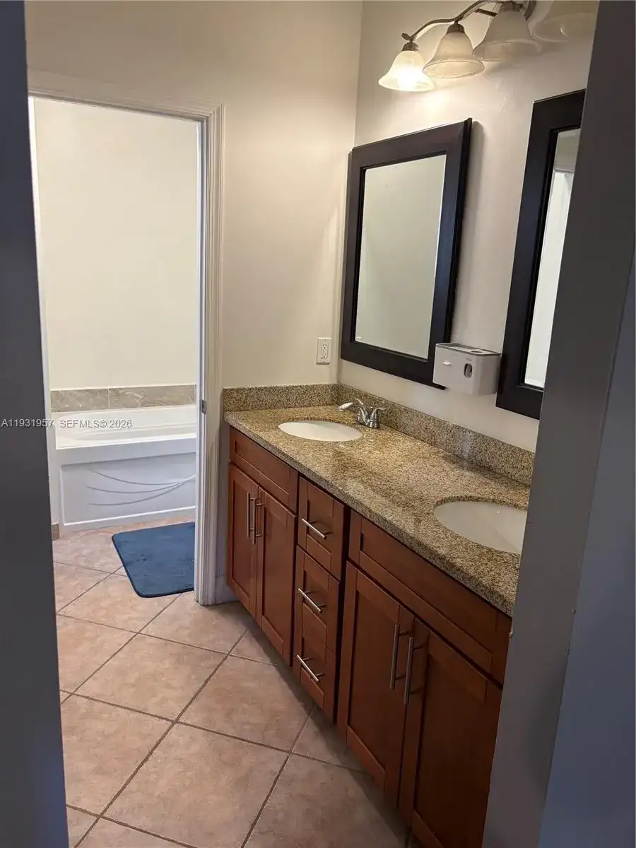 244 Caribe Ct, Green Acres FL 33413 photo 2