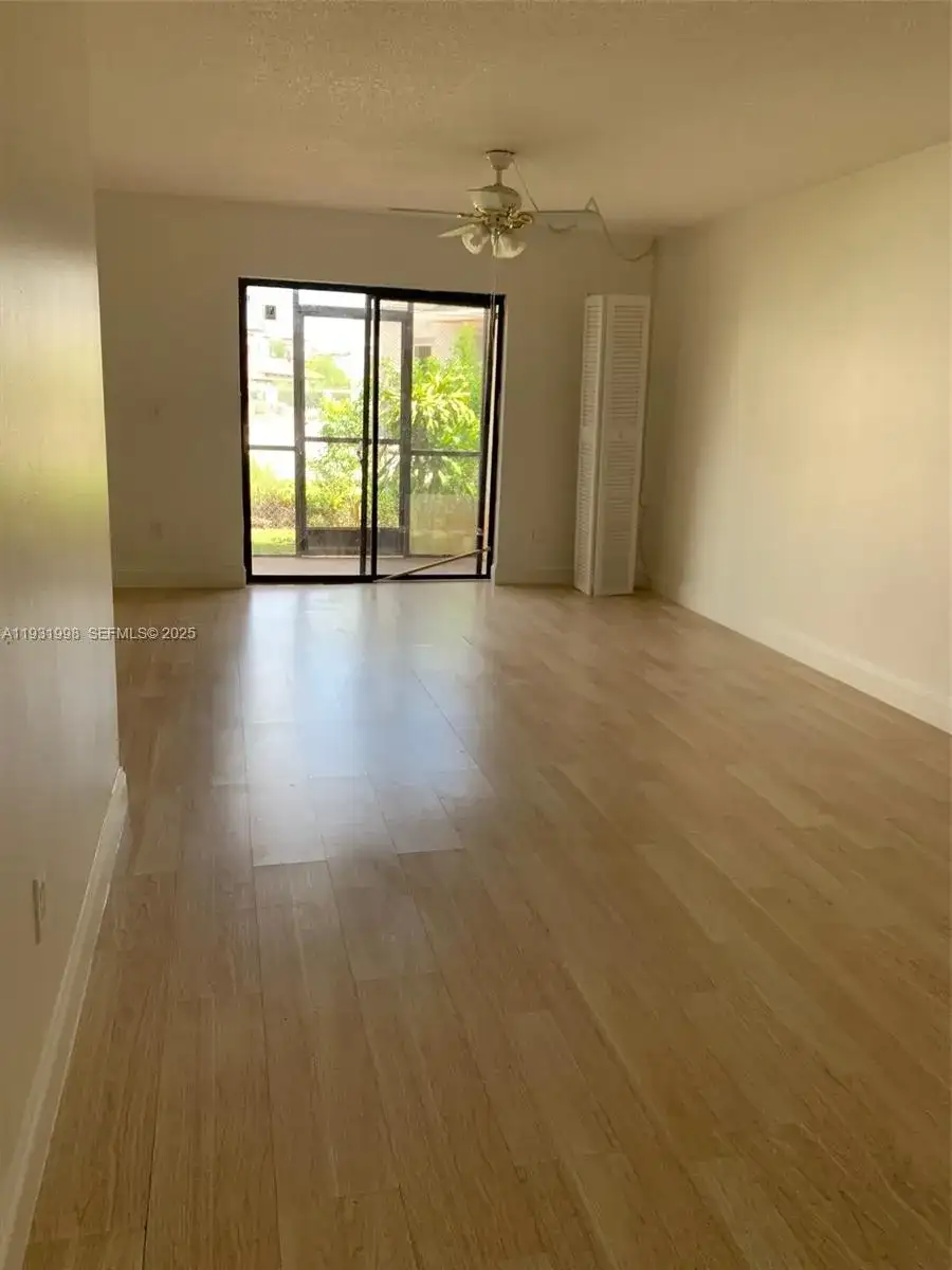 851 NE 207th Ln # 13, Miami FL 33179 photo 3