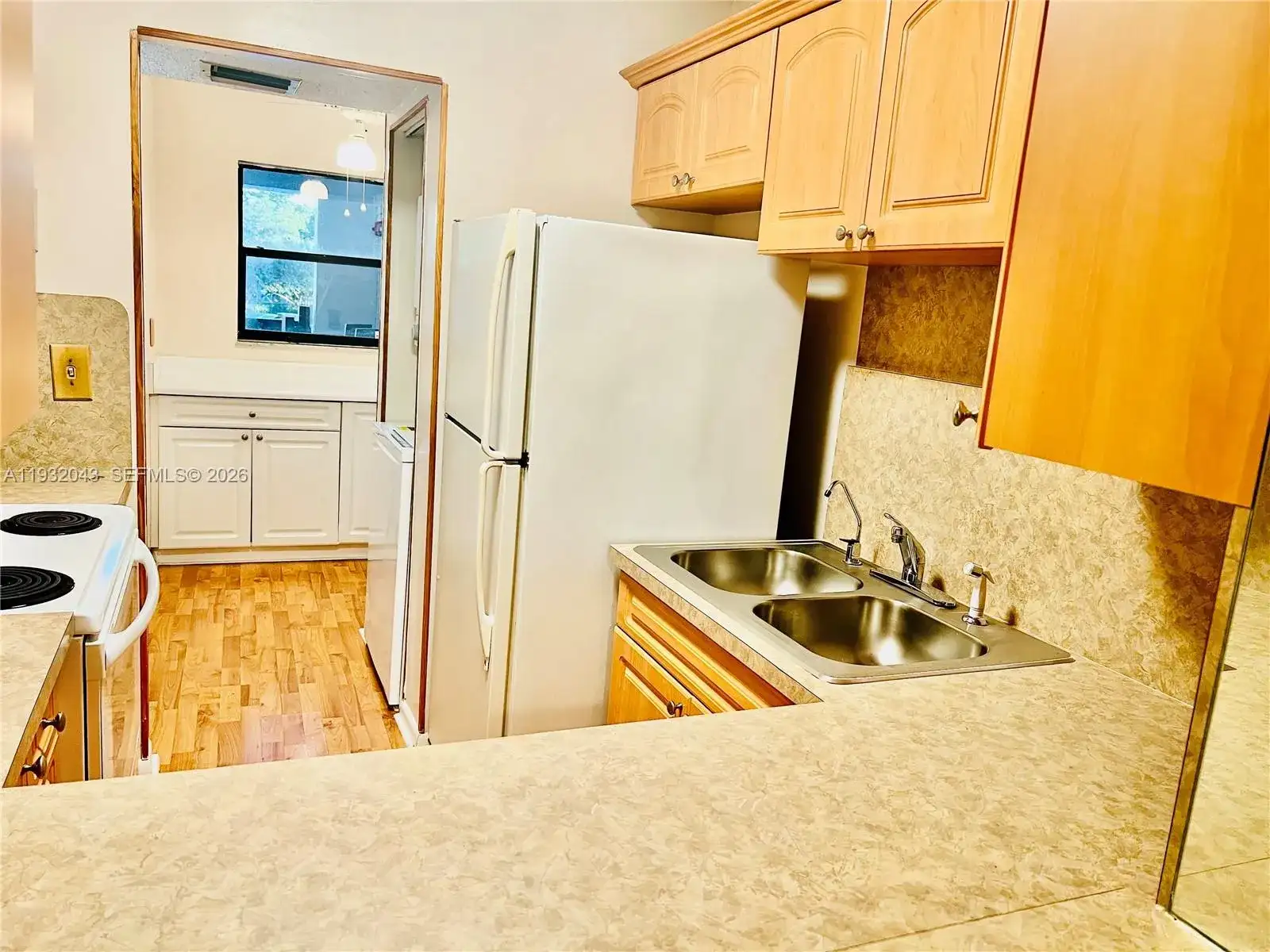 1021 Mockingbird Ln # 215, Plantation FL 33324 photo 5