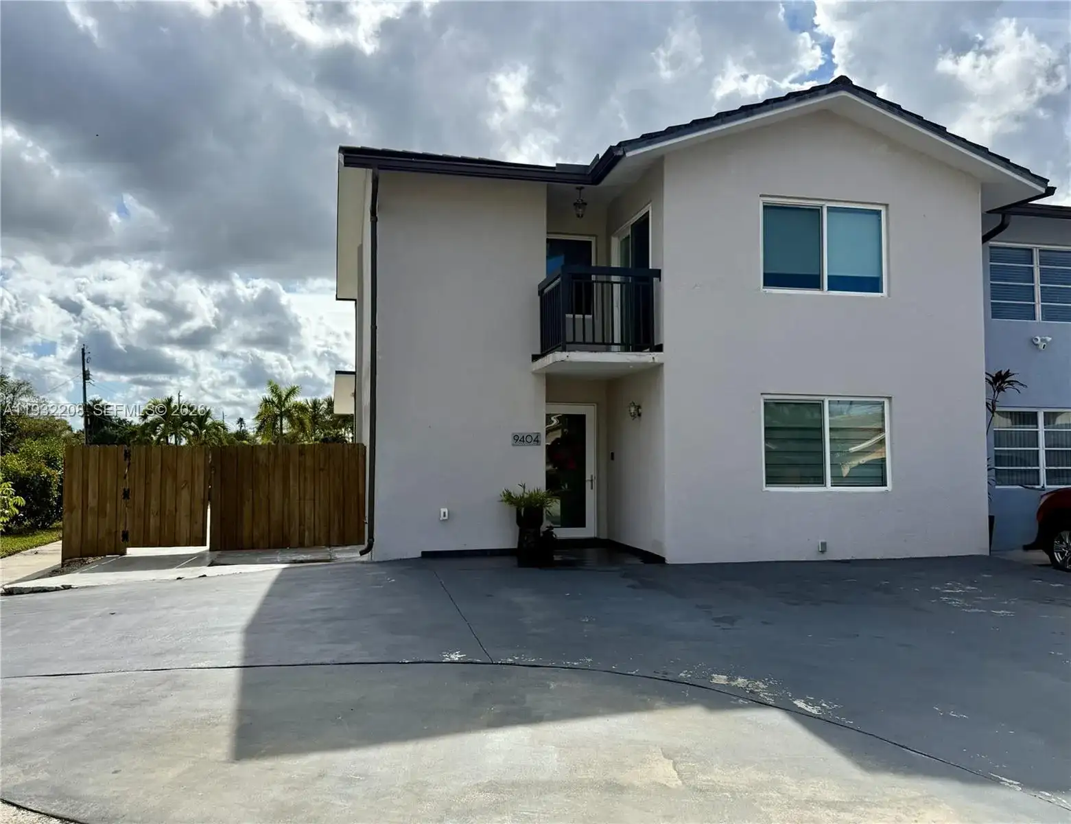 9404 SW 8th Ter, Miami FL 33174 photo 5