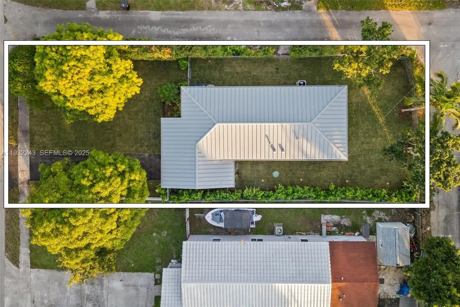 1880 NE 180th St, North Miami Beach FL 33162 photo 2
