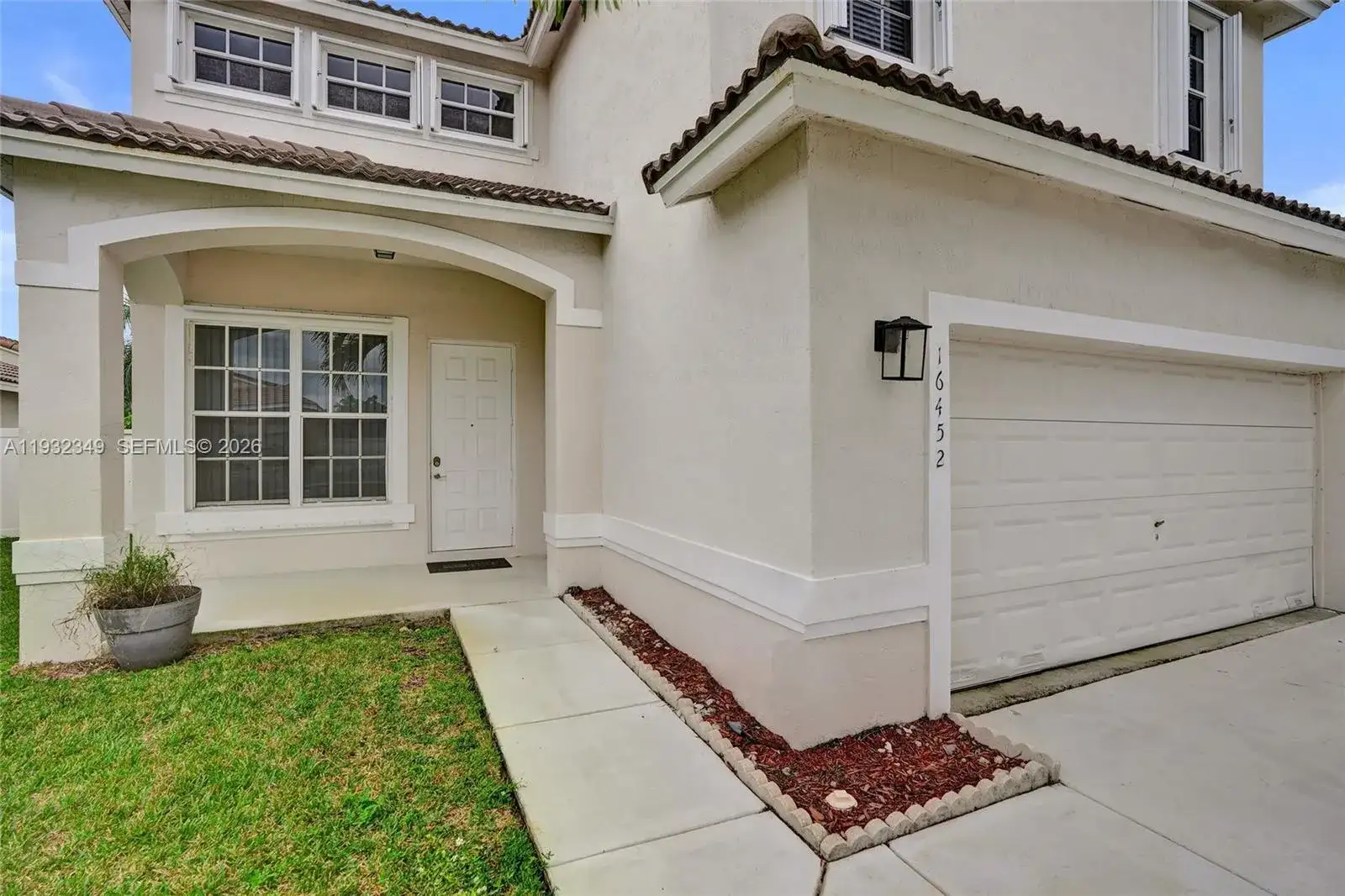 16452 NW 22nd St, Pembroke Pines FL 33028 photo 3