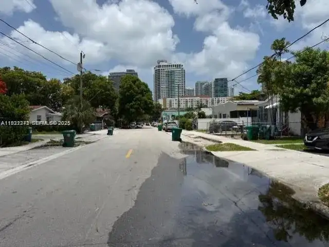 67 NW 34th St, Miami FL 33127 photo 2