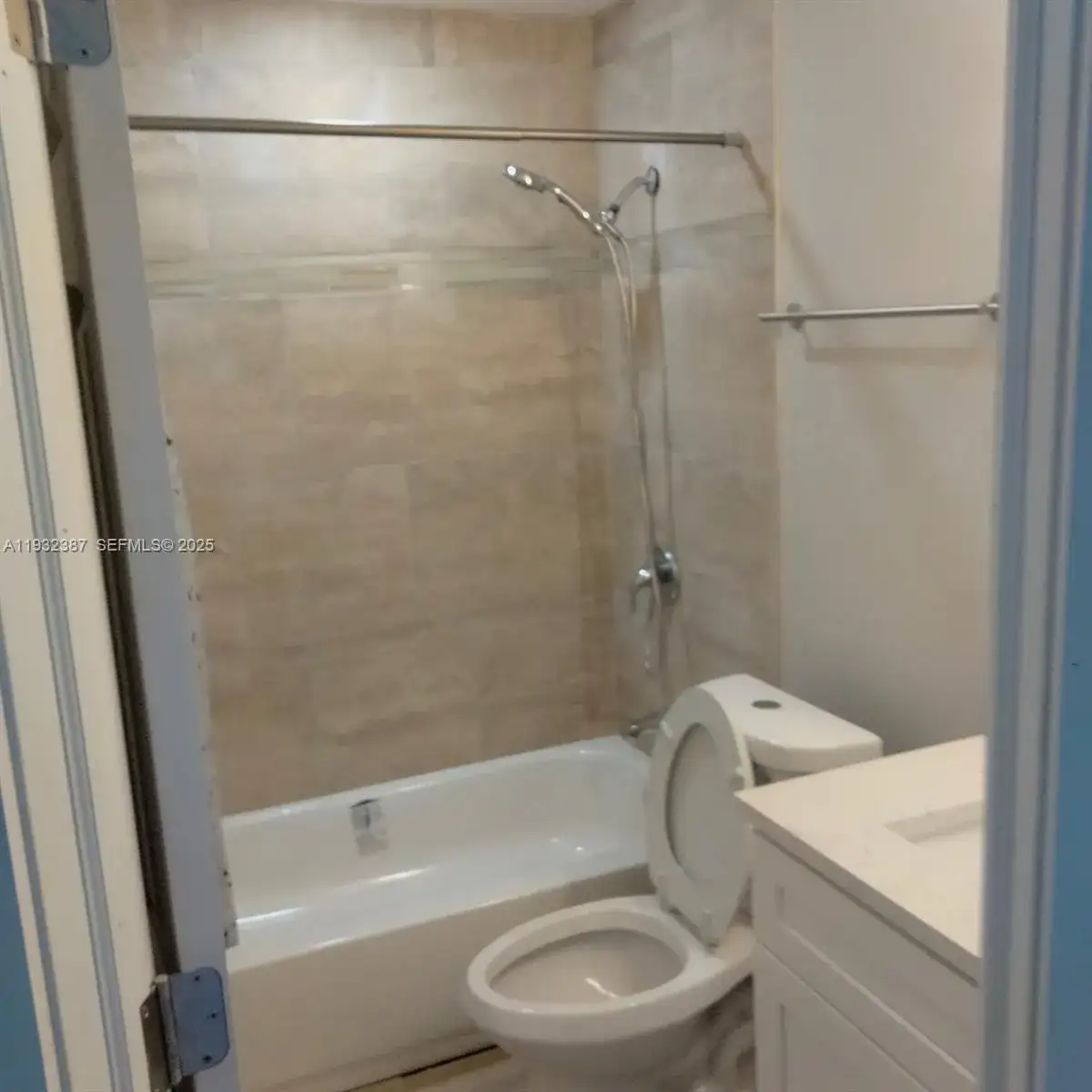 405 SW 13th Pl # 102, Deerfield Beach FL 33441 photo 3