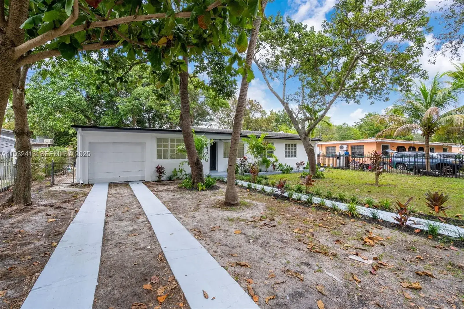 1635 NW 130th St, North Miami FL 33167 photo 2