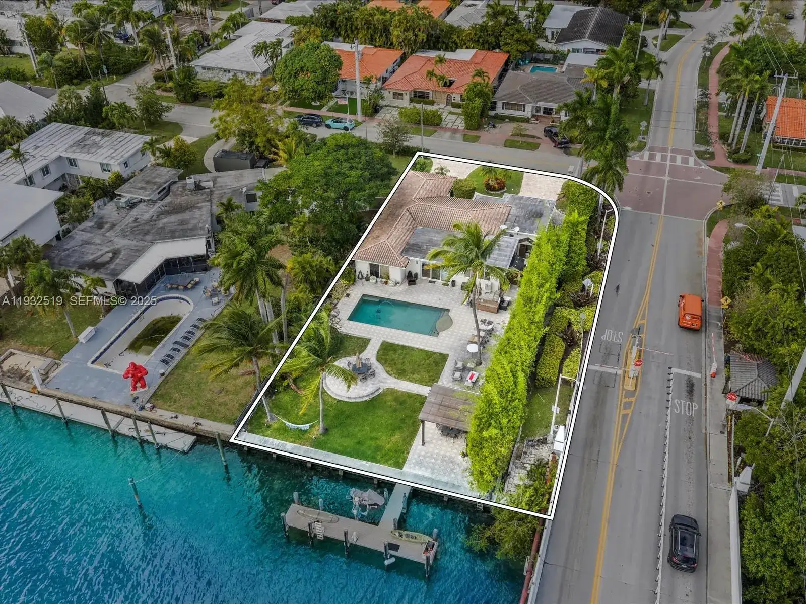 1000 S Shore Dr, Miami Beach FL 33141 photo 3