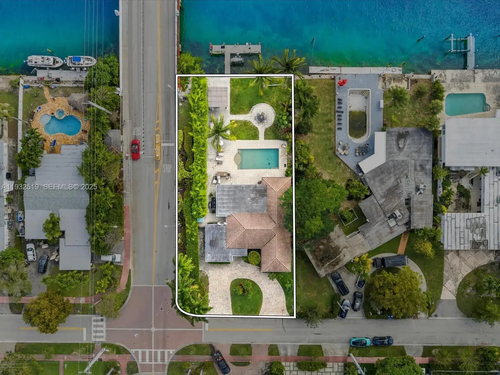 1000 S Shore Dr, Miami Beach FL 33141 photo 4