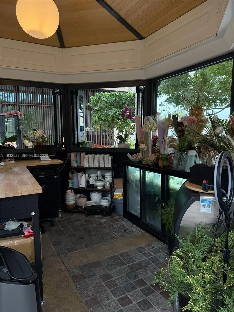 3011 Ponce de Leon Blvd, Coral Gables FL 33134 photo 4