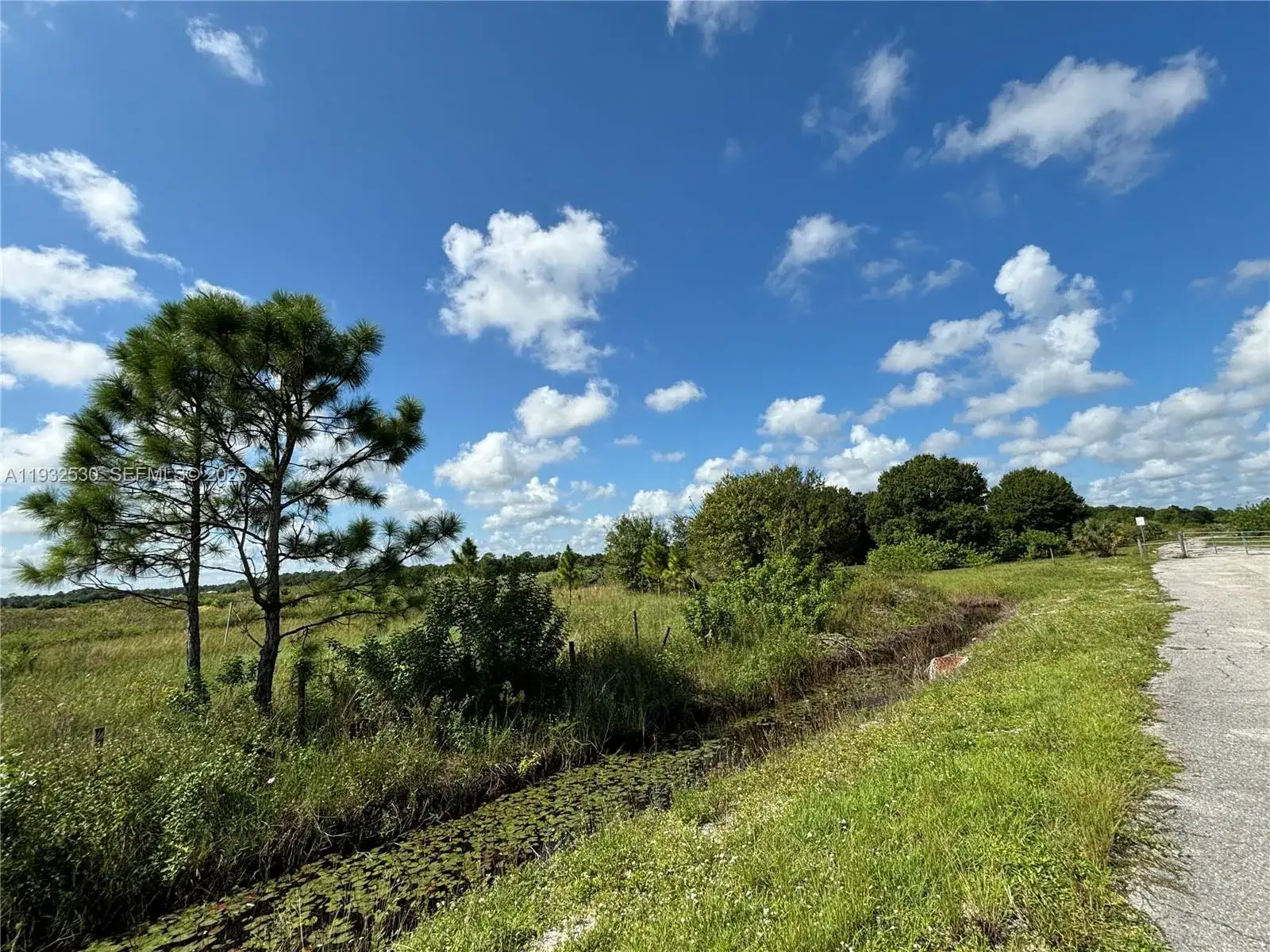 2516 Christopher Lane, Clewiston FL 33440 photo 3