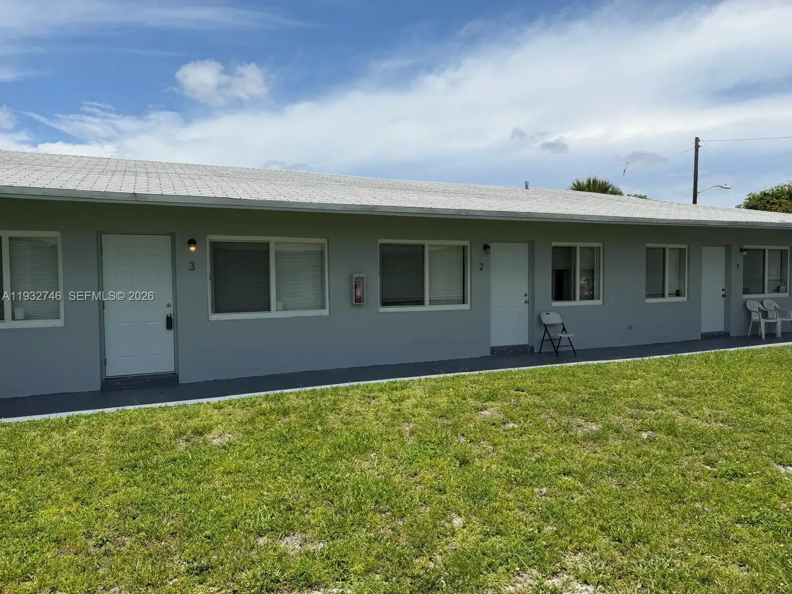 831 NW 1st Ave, Fort Lauderdale FL 33311 photo 2