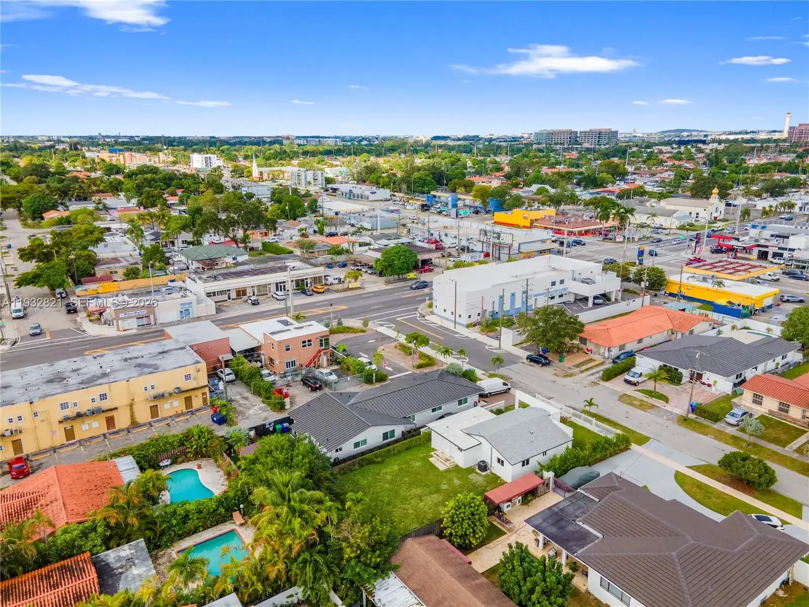 5658 SW 1st St, Miami FL 33134 photo 4