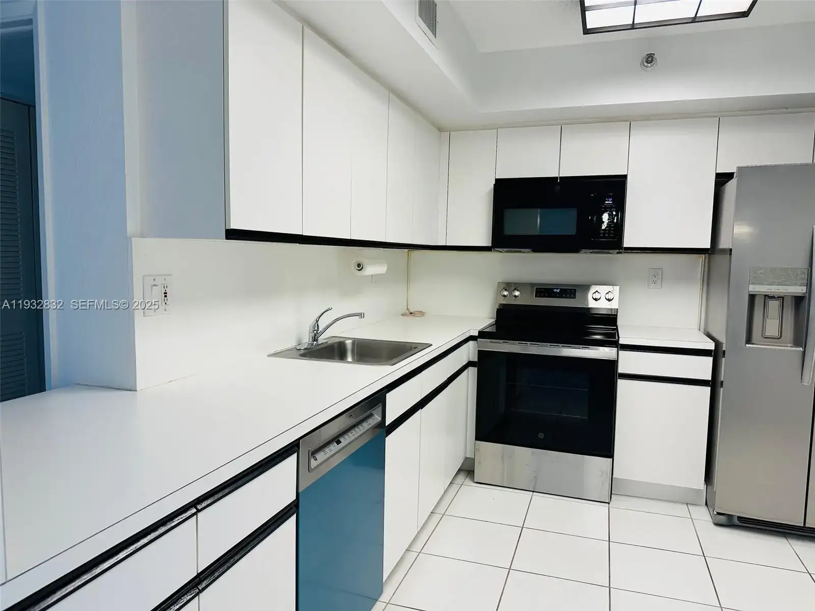 19101 NE 36th Ct # 1409, Aventura FL 33180 photo 4