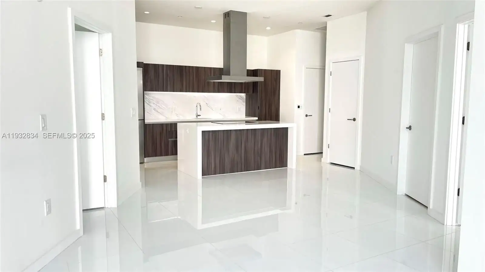 851 NE 1st Ave # 412, Miami FL 33132 photo 4