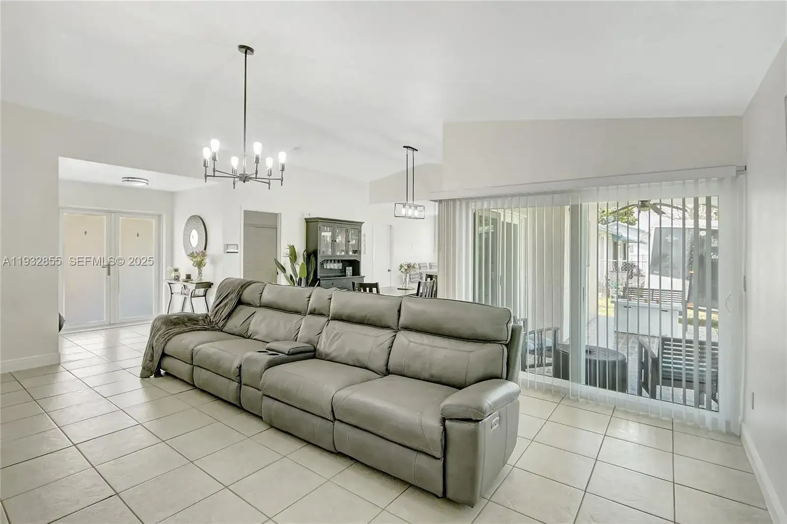 13217 SW 257th Ter, Homestead FL 33032 photo 5