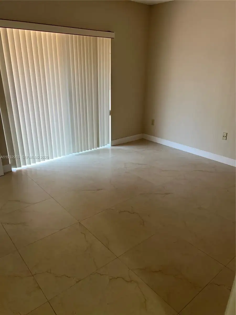 330 NW 114th Ave # 105, Sweetwater FL 33172 photo 5