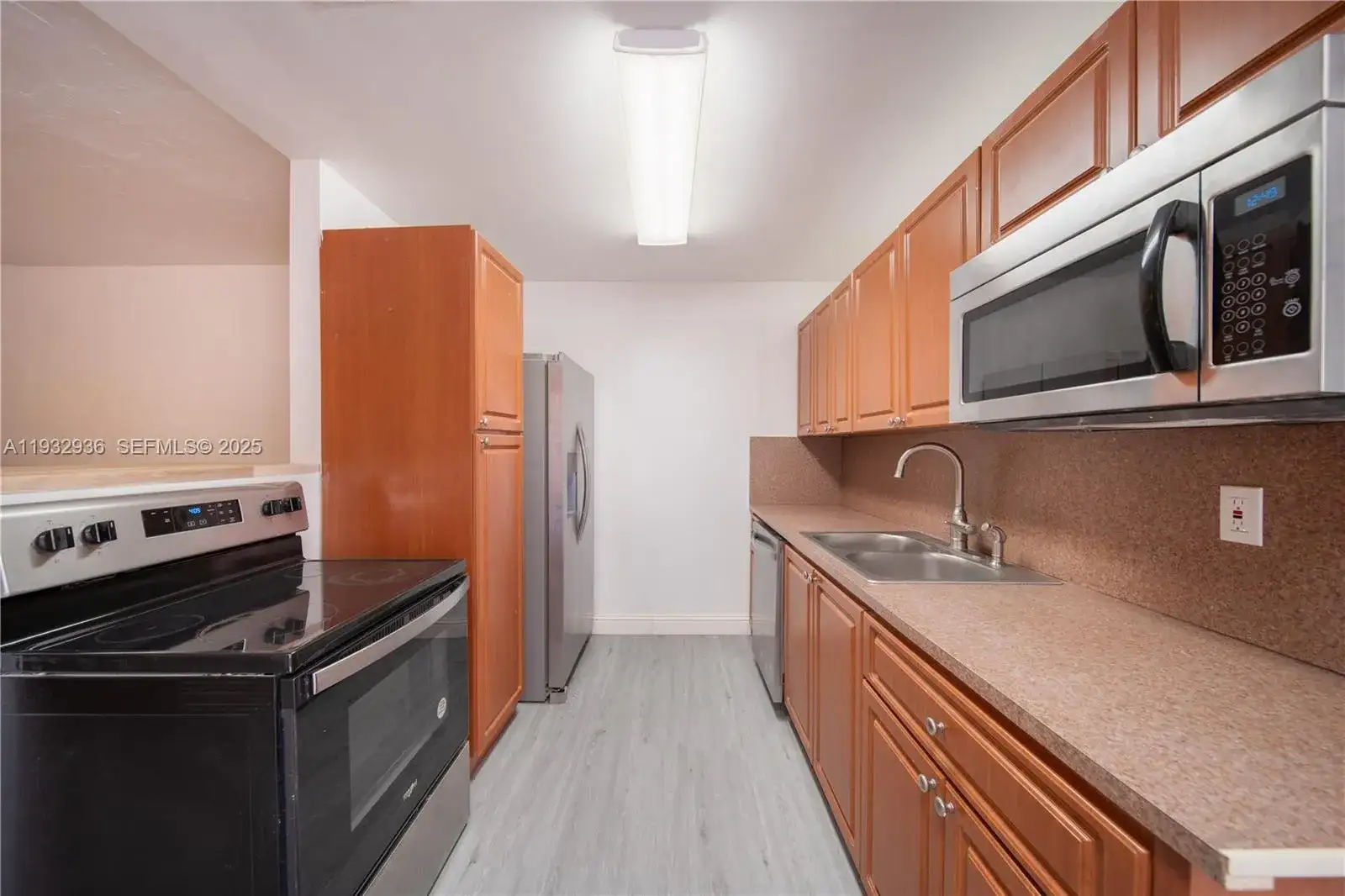 435 SW 33rd Ave # 4, Miami FL 33135 photo 2