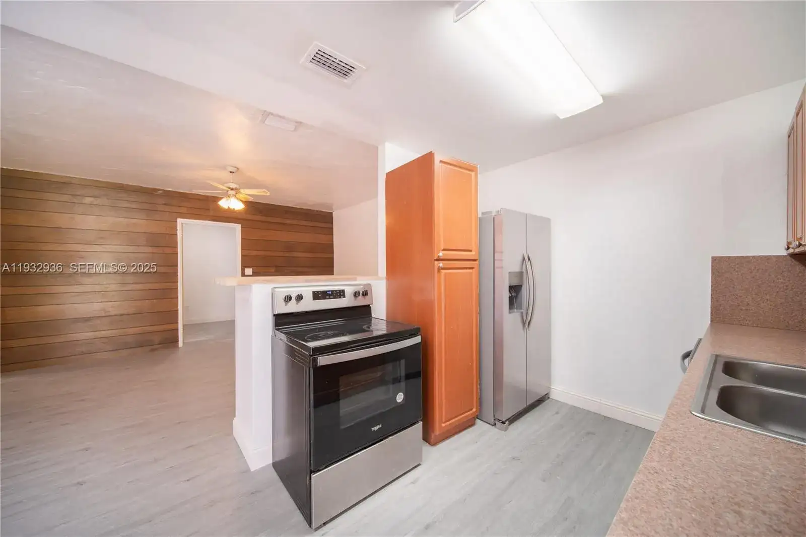 435 SW 33rd Ave # 4, Miami FL 33135 photo 4