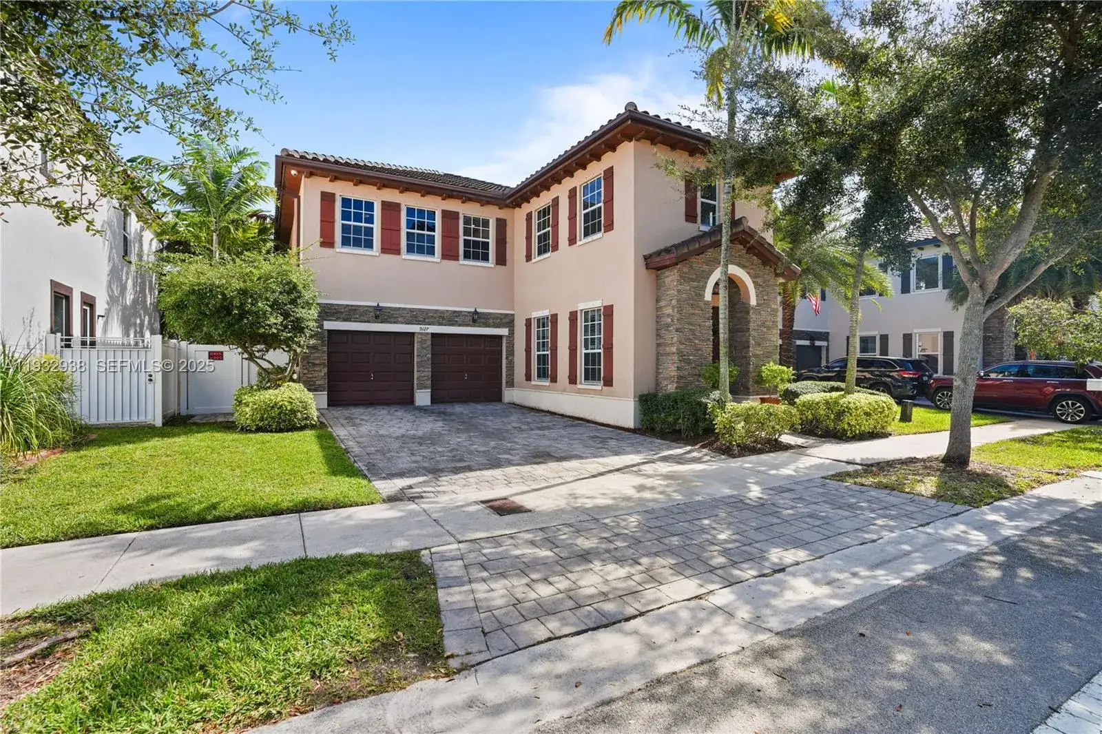 9127 SW 171st Ct, Miami FL 33196 photo 2